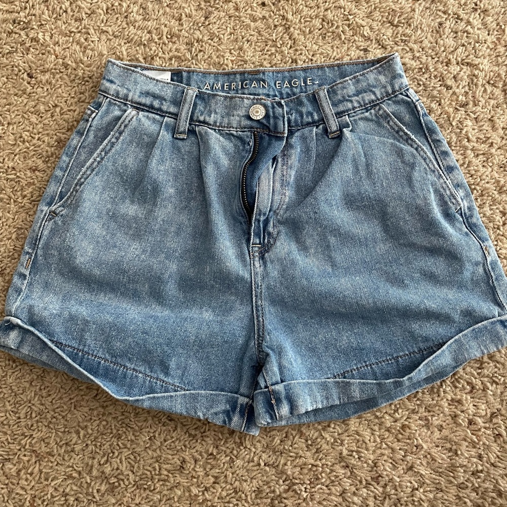 AE…like new mom shorts!!!